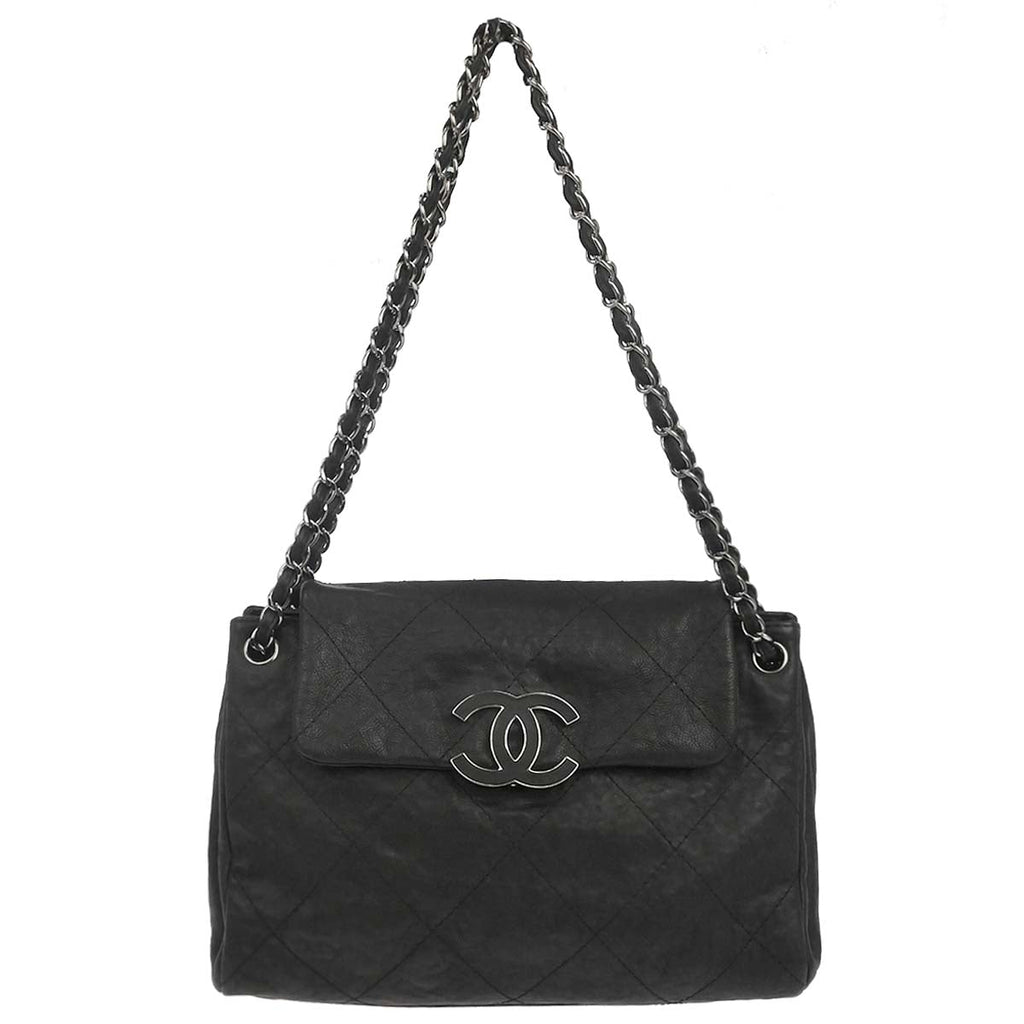 Chanel 2011 Black Calfskin Hamptons CC Accordion Flap Shoulder Bag