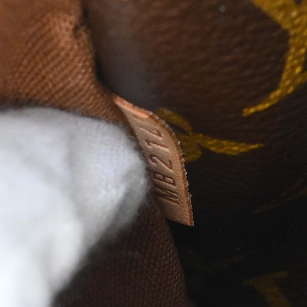 Louis Vuitton Monogram Totally MM Shoulder Tote Bag M56689