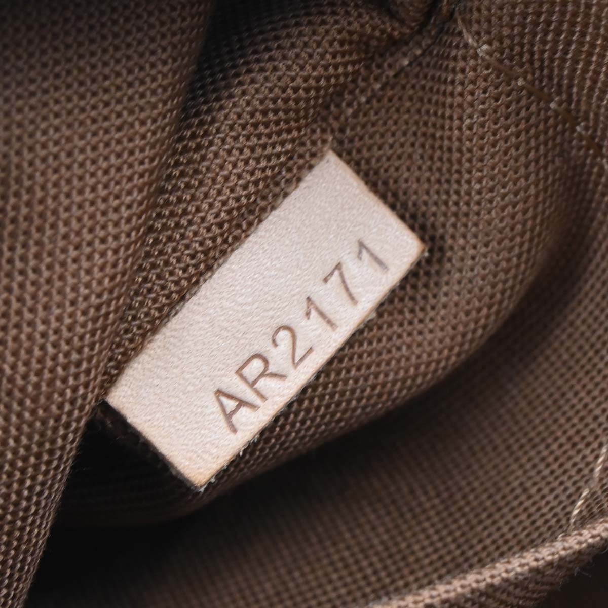 Louis Vuitton 2011 Monogram Thames PM Hobo Handbag M56384