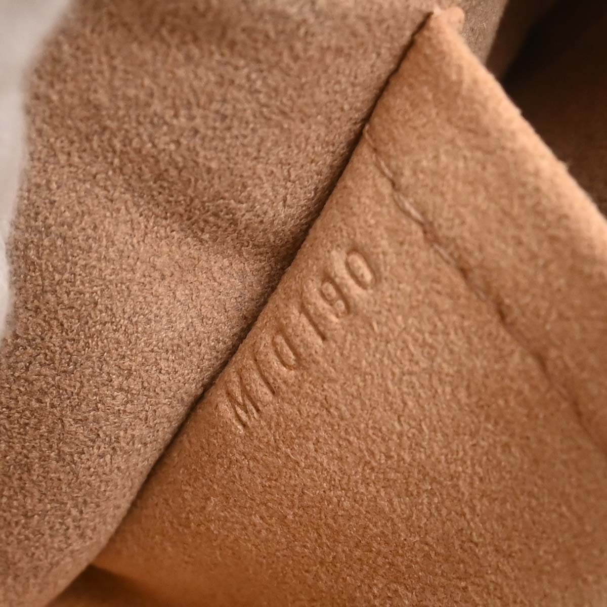 Louis Vuitton Peche Monogram Eden Zoe Handbag M40380