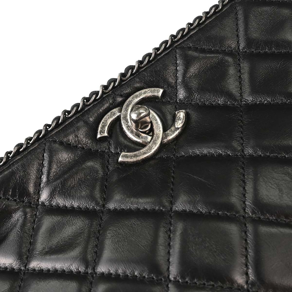 Chanel 2015-2016 Black Calfskin Accordion Flap Shoulder Bag
