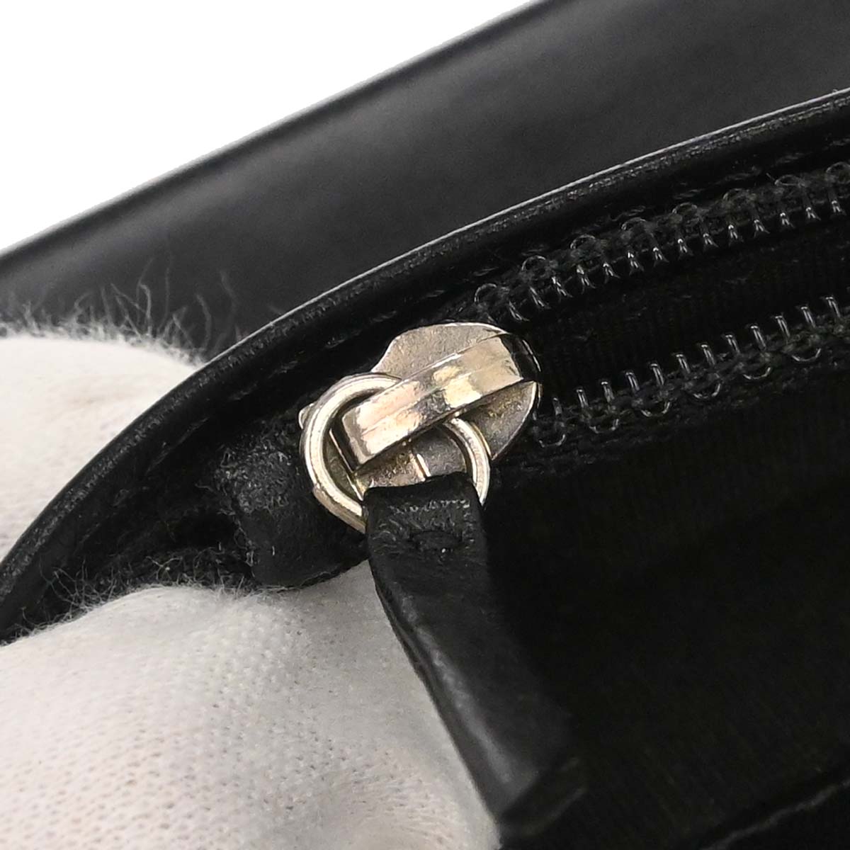Chanel 2012 Black Caviar Skin Bifold Wallet