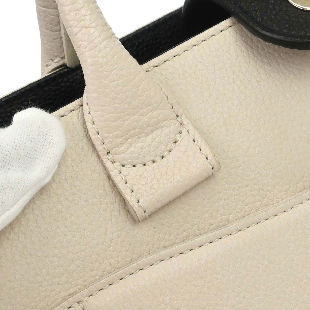 Chanel 2017-2018 Beige Calfskin Executive Cerf Tote 2way Shoulder Handbag