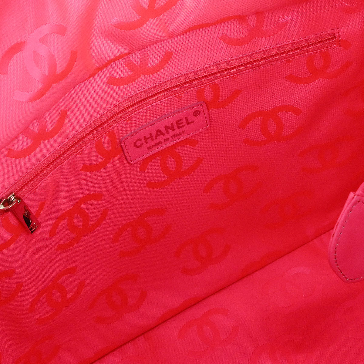 Chanel 2010-2011 Black Calfskin Cambon Ligne Tote Handbag