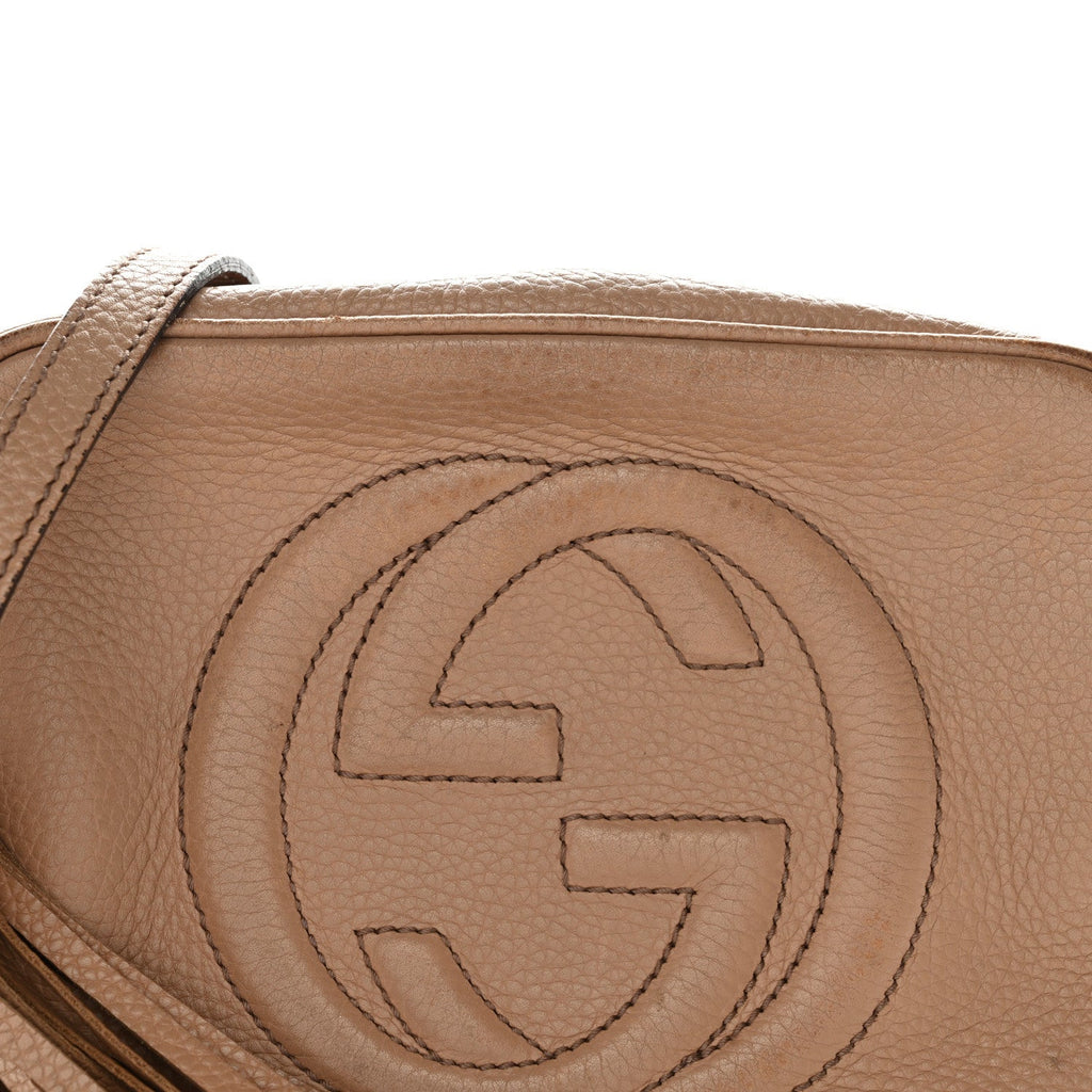 Gucci Pebbled Calfskin Small Soho Disco Bag Camelia