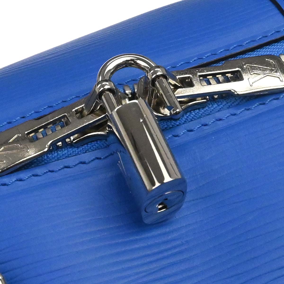 Louis Vuitton Blue Epi Keepall Bandouliere 50 Handbag M52120