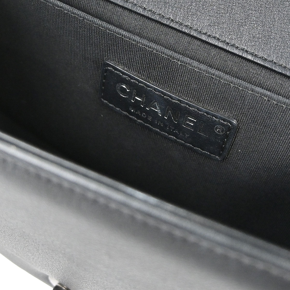 Boy Chanel Black Lambskin Medium Chain Shoulder Bag