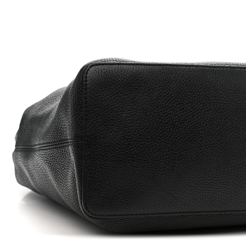 Gucci Pebbled Calfskin Large Soho Hobo Black