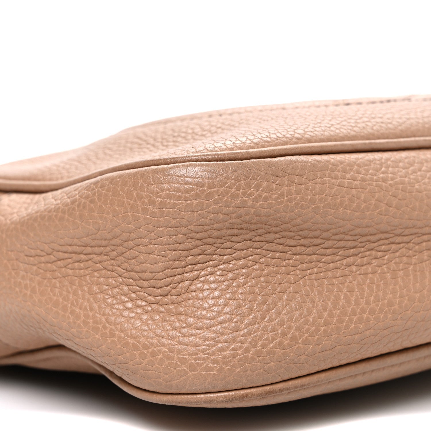 Gucci Pebbled Calfskin Small Soho Disco Bag Rose Beige