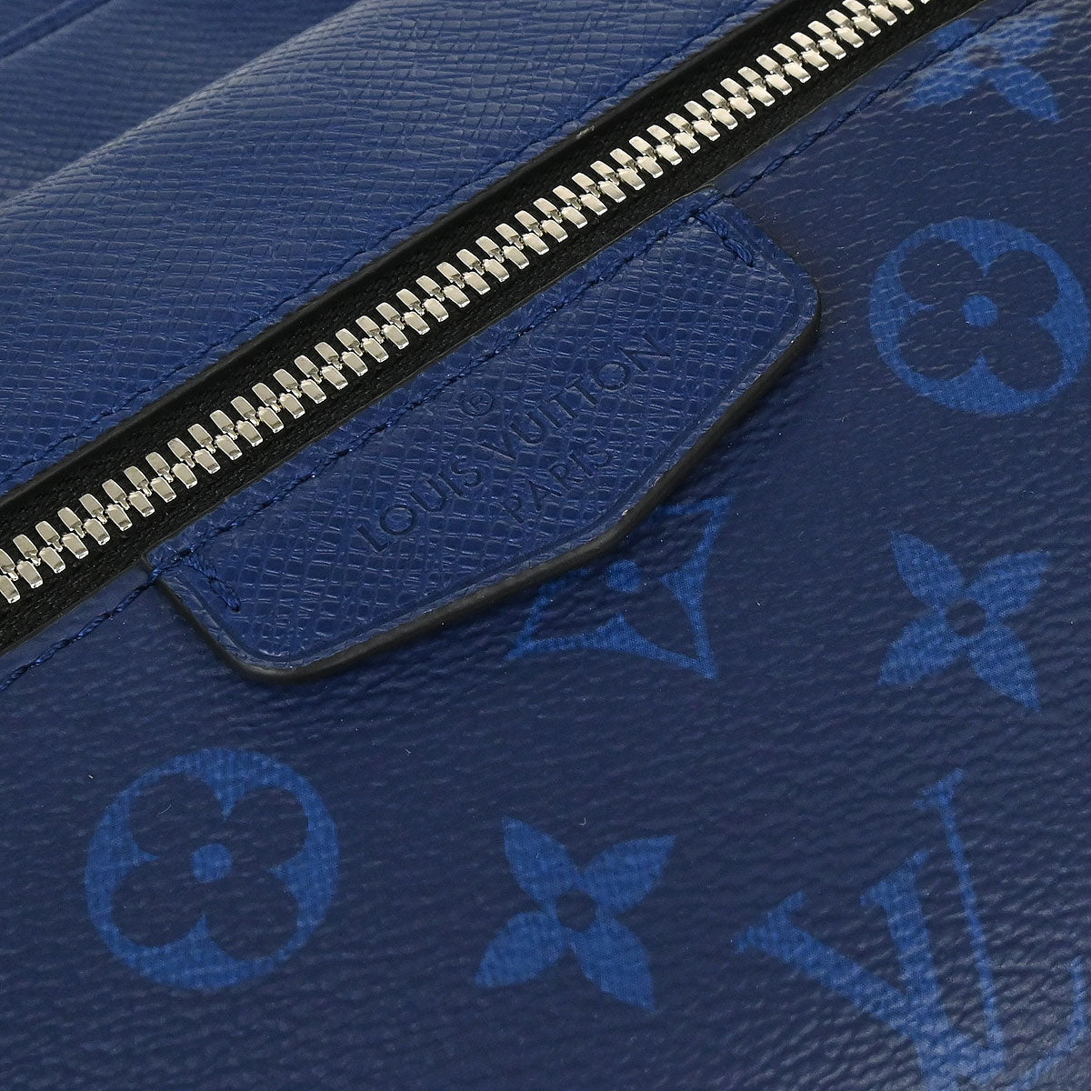 Louis Vuitton Taigarama Outdoor Messenger PM Messenger Bag M30242