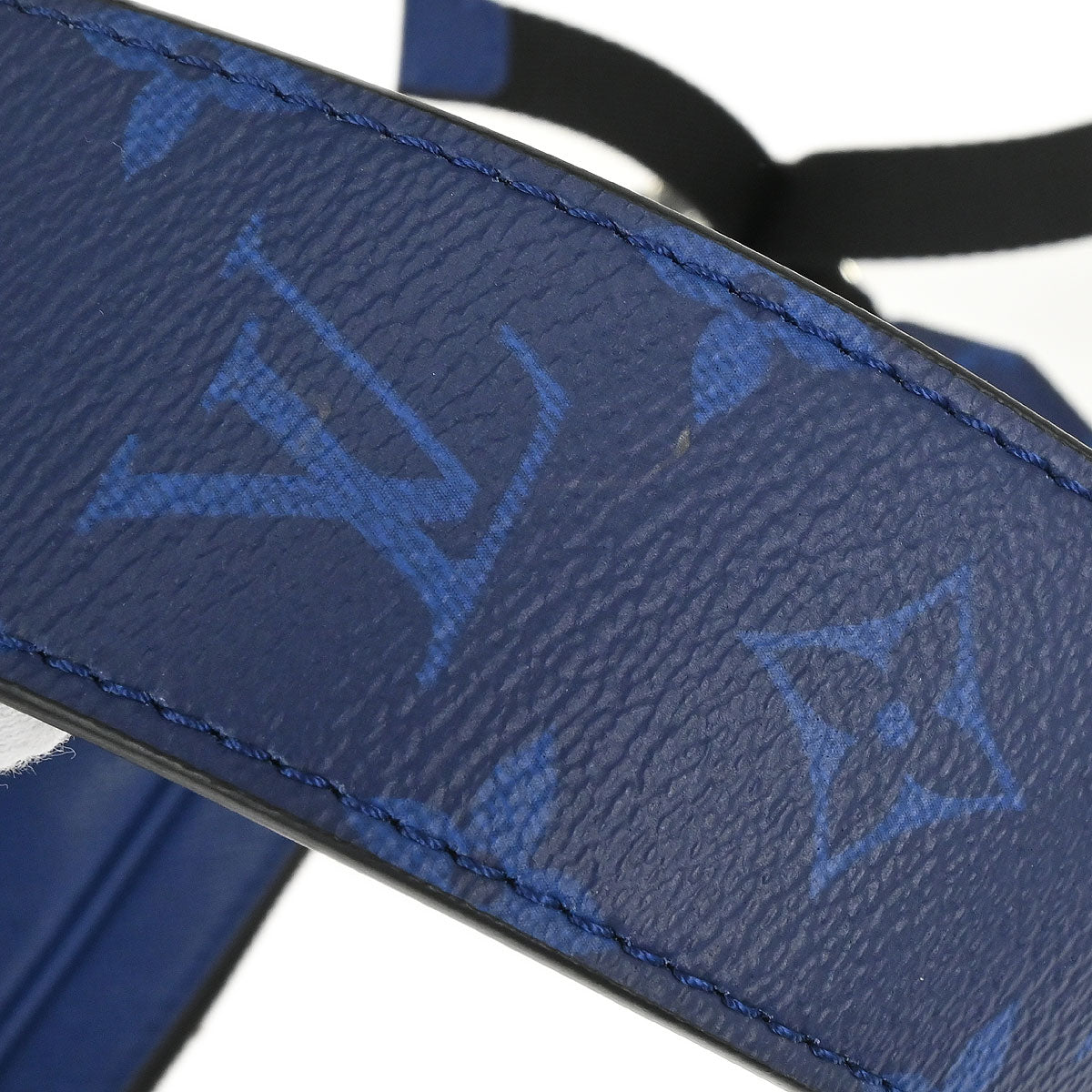 Louis Vuitton Taigarama Outdoor Messenger PM Messenger Bag M30242