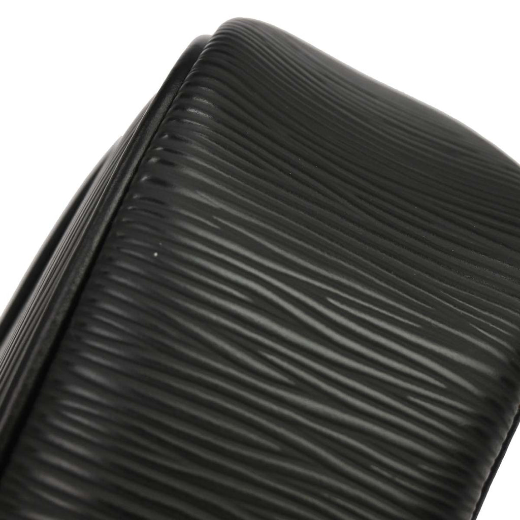 Louis Vuitton 2010 Black Epi Pochette Montaigne Handbag M59292