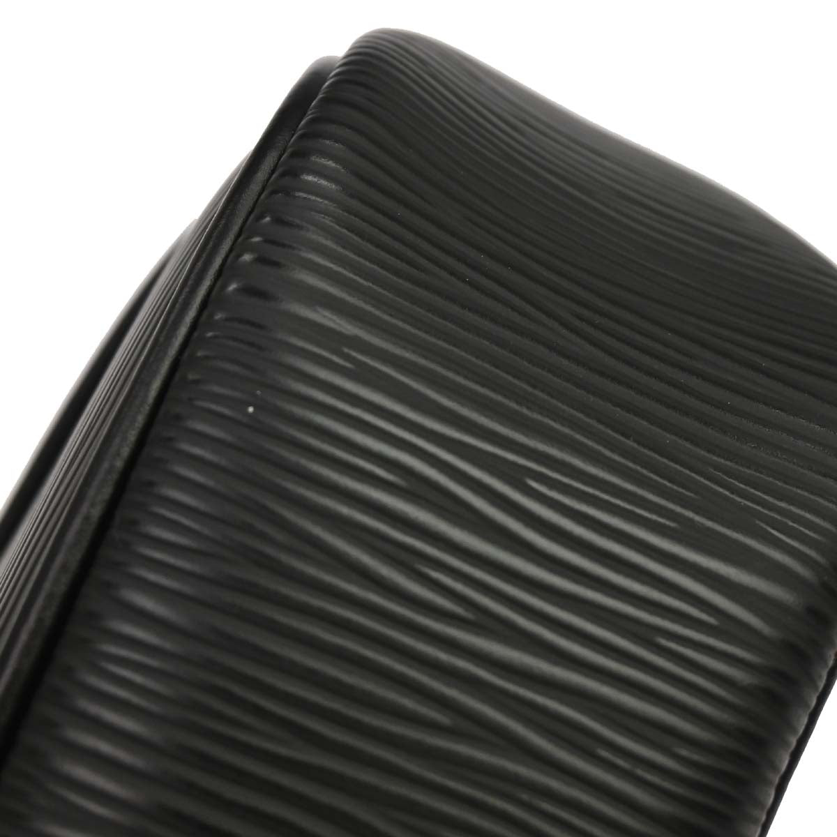 Louis Vuitton 2010 Black Epi Pochette Montaigne Handbag M59292