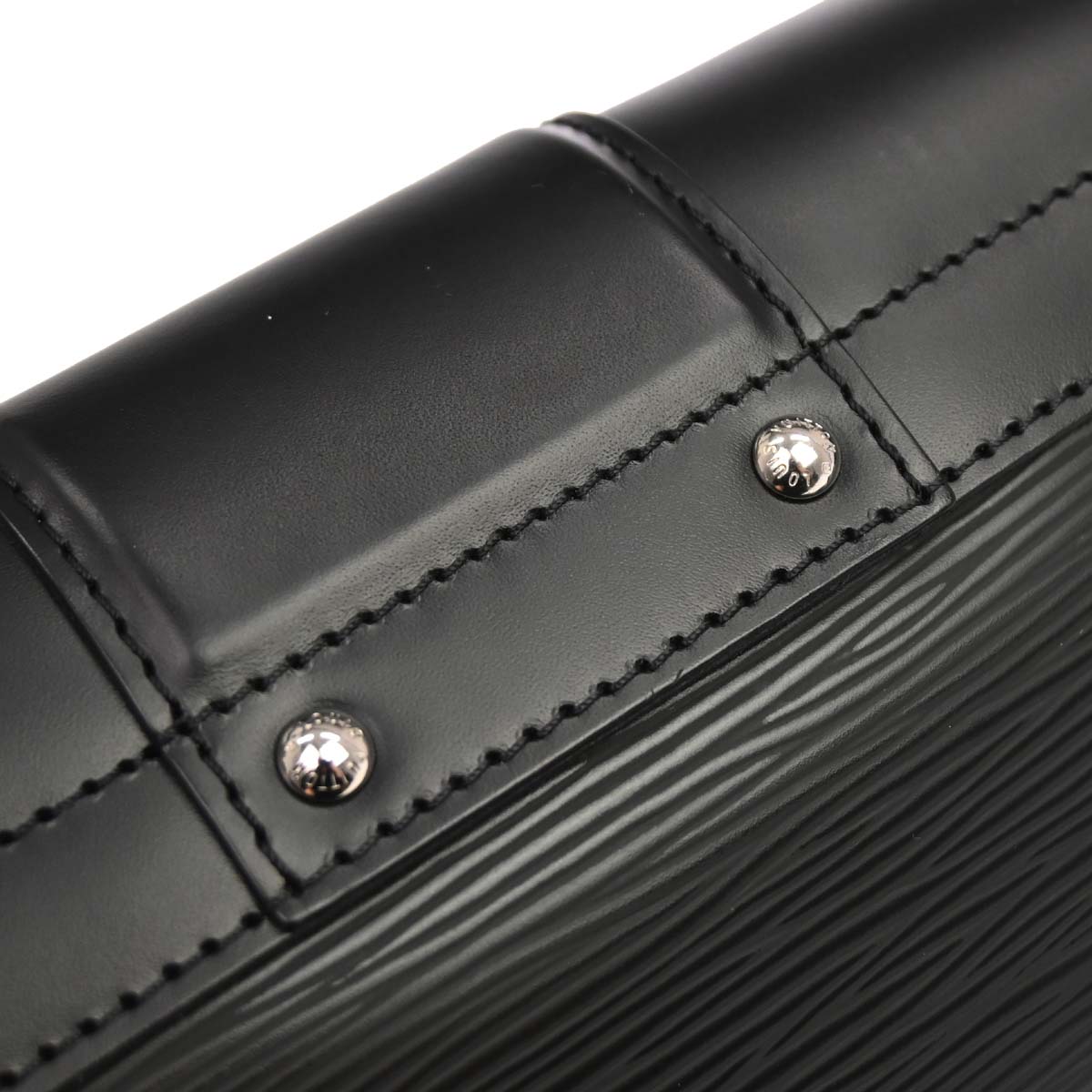 Louis Vuitton 2010 Black Epi Pochette Montaigne Handbag M59292