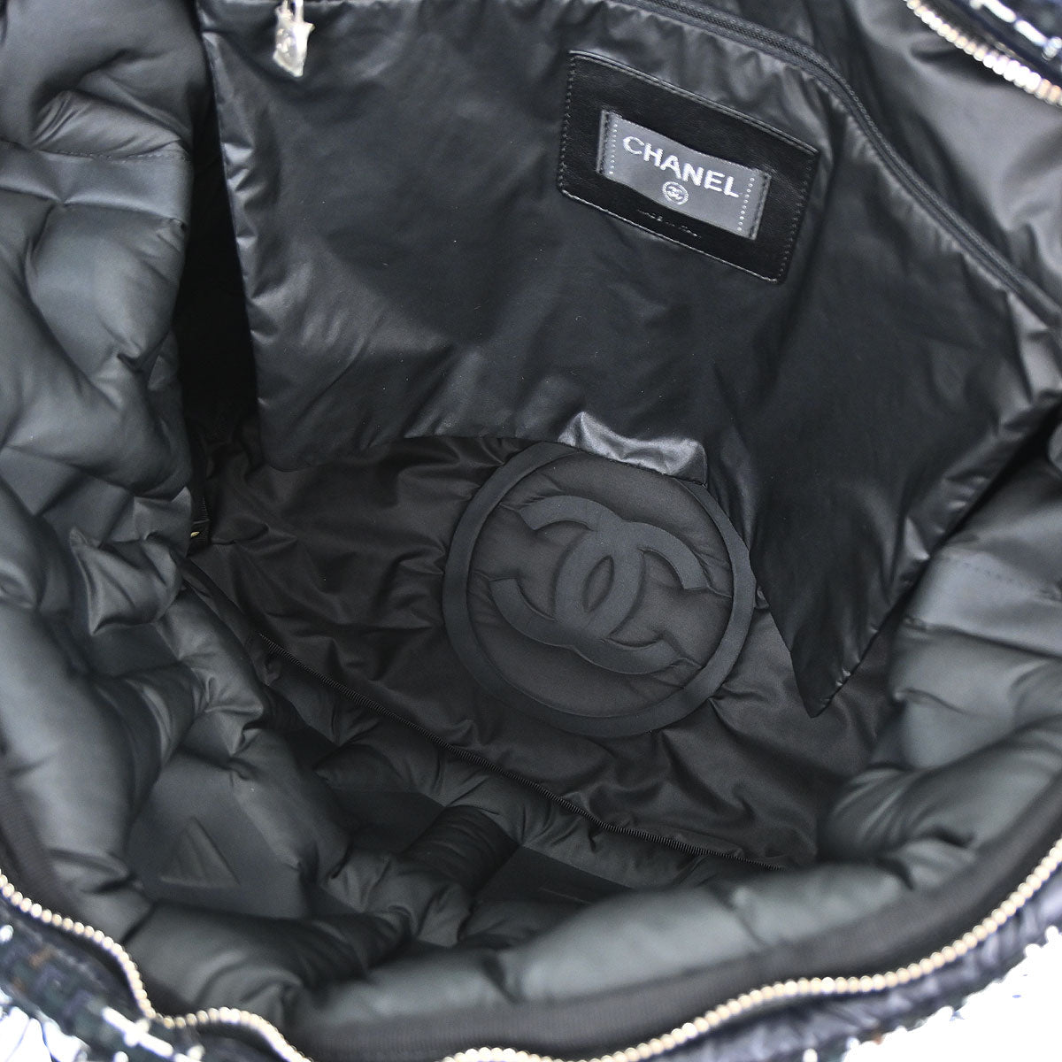 Chanel 2018-2019 Black Nylon Coco Neige Doudoune 2way Shoulder Tote Bag