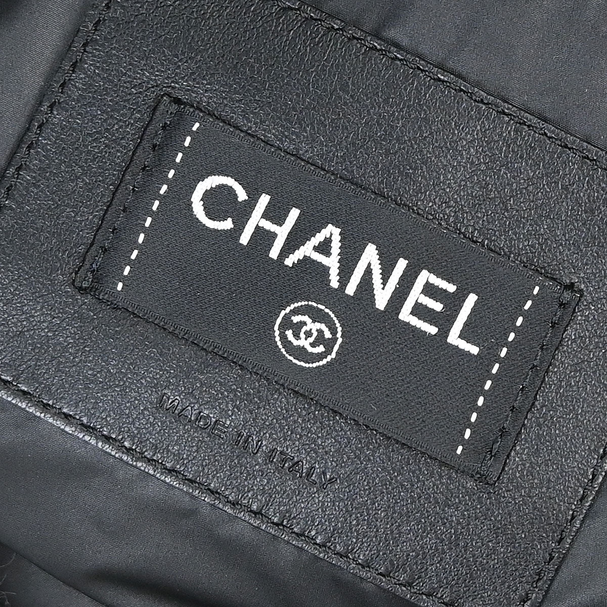 Chanel 2018-2019 Black Nylon Coco Neige Doudoune 2way Shoulder Tote Bag