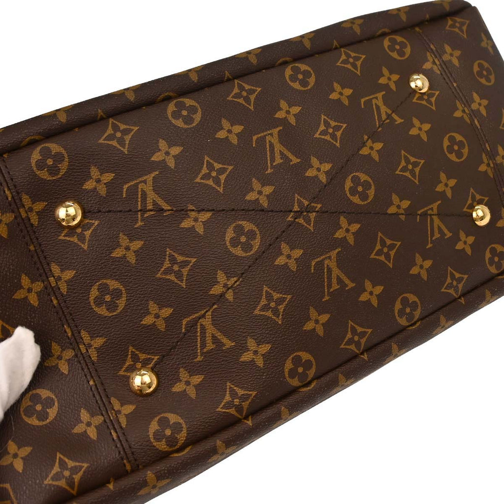 Louis Vuitton Monogram Artsy MM Handbag M40249
