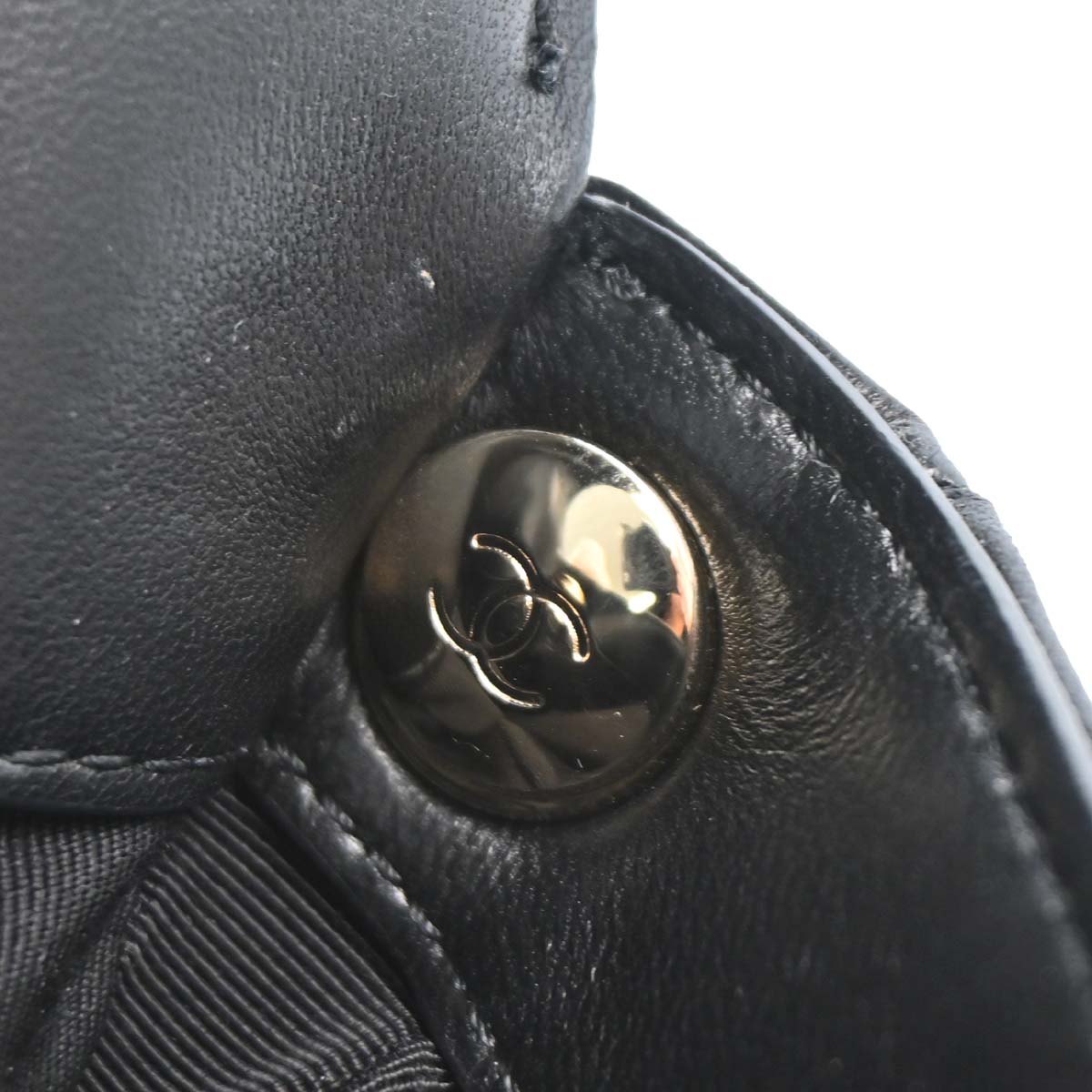 Chanel 2019 Black Lambskin Side Packs Shoulder Bag