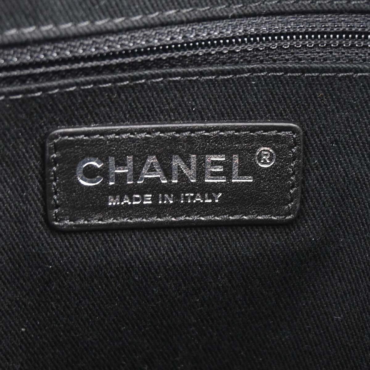 Chanel 2019 Black Caviar Coco Eyelets Large Shopping 2way Shoulder Tote Handbag
