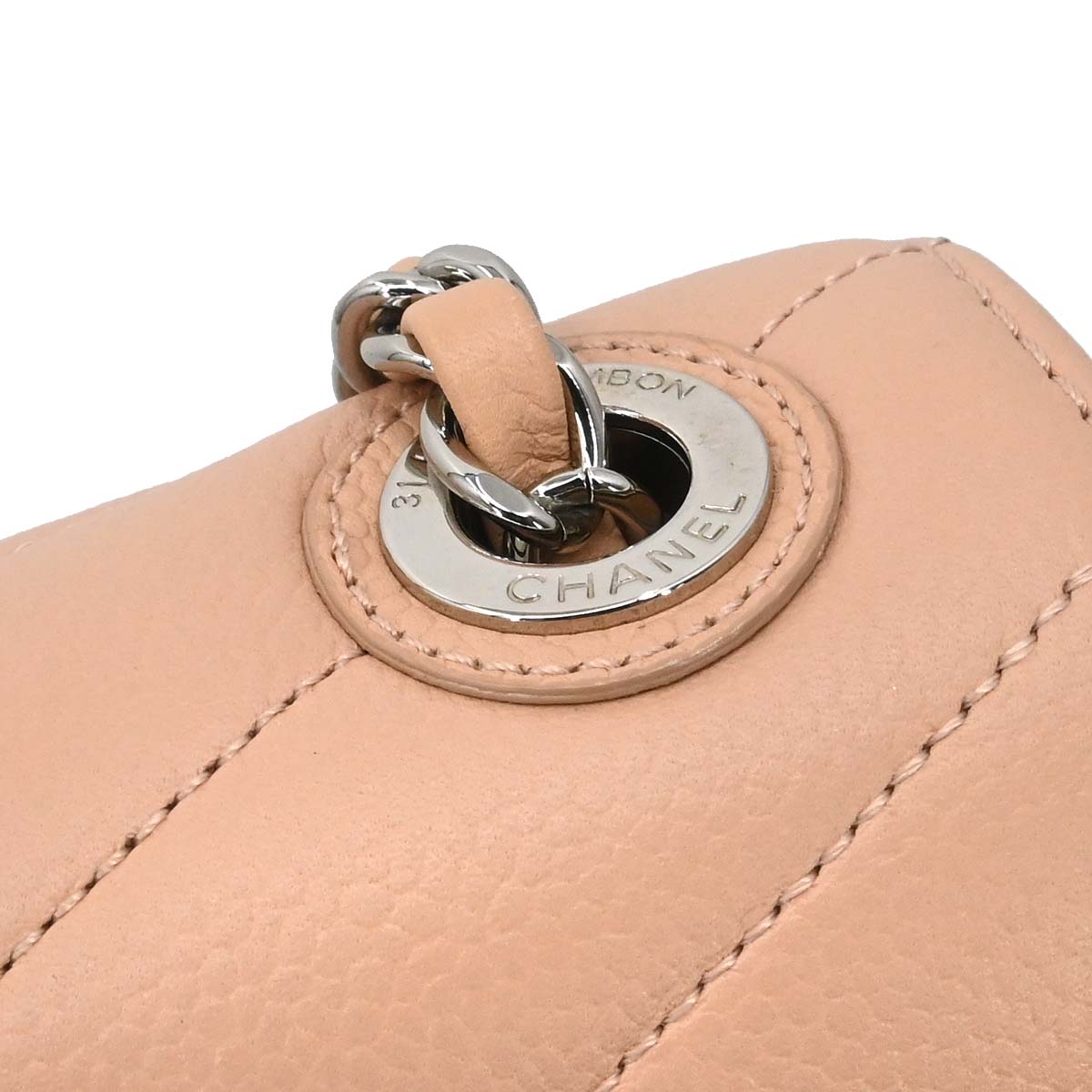 Chanel 2017-2018 Beige Caviar Skin Chevron Shoulder Bag
