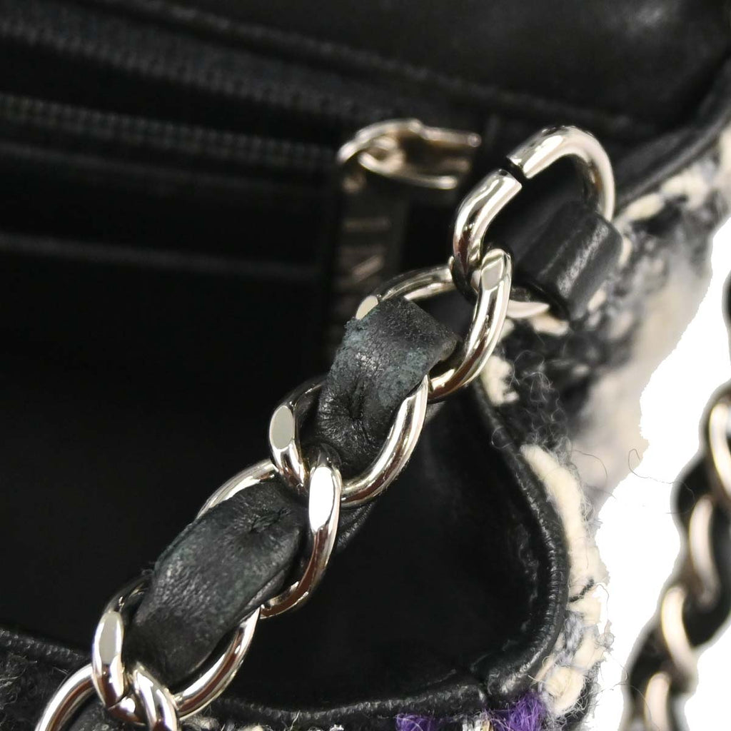 Chanel 2019 Black White Tweed Shoulder Bag