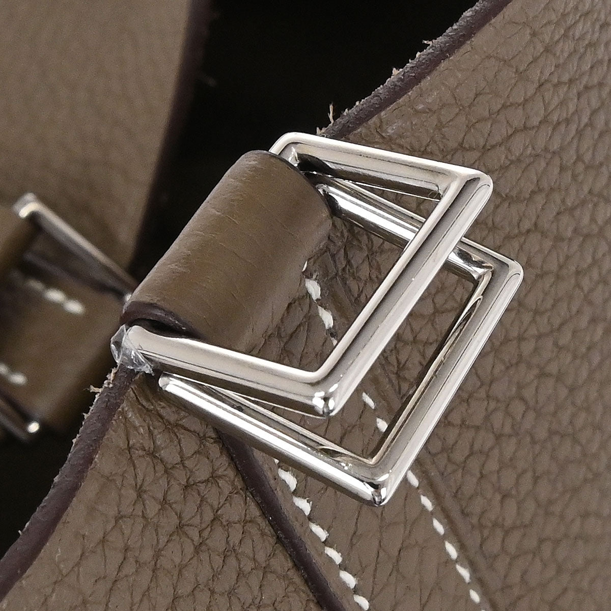 Hermes Etoupe Taurillon Clemence Picotin Lock 22 MM Handbag