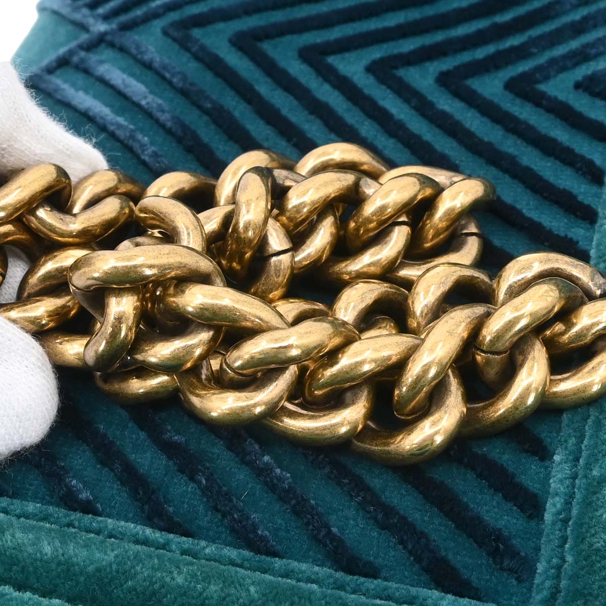 Boy Chanel 2017-2018 Green Velvet Chevron Medium Shoulder Bag