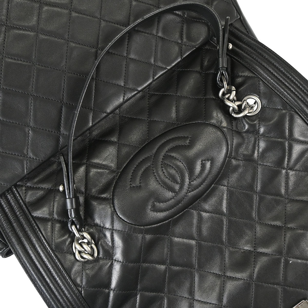 Boy Chanel 2012 Black Lambskin Antik Handbag