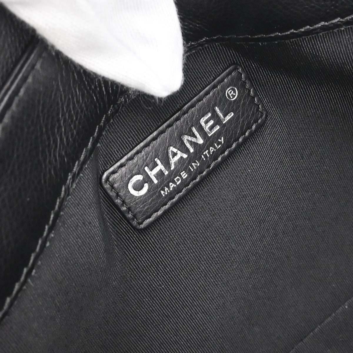 Boy Chanel 2013-2014 Black Lambskin Medium Shoulder Bag