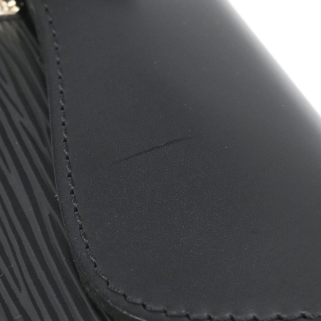 Louis Vuitton Black Epi Pochette Montaigne Handbag M59292