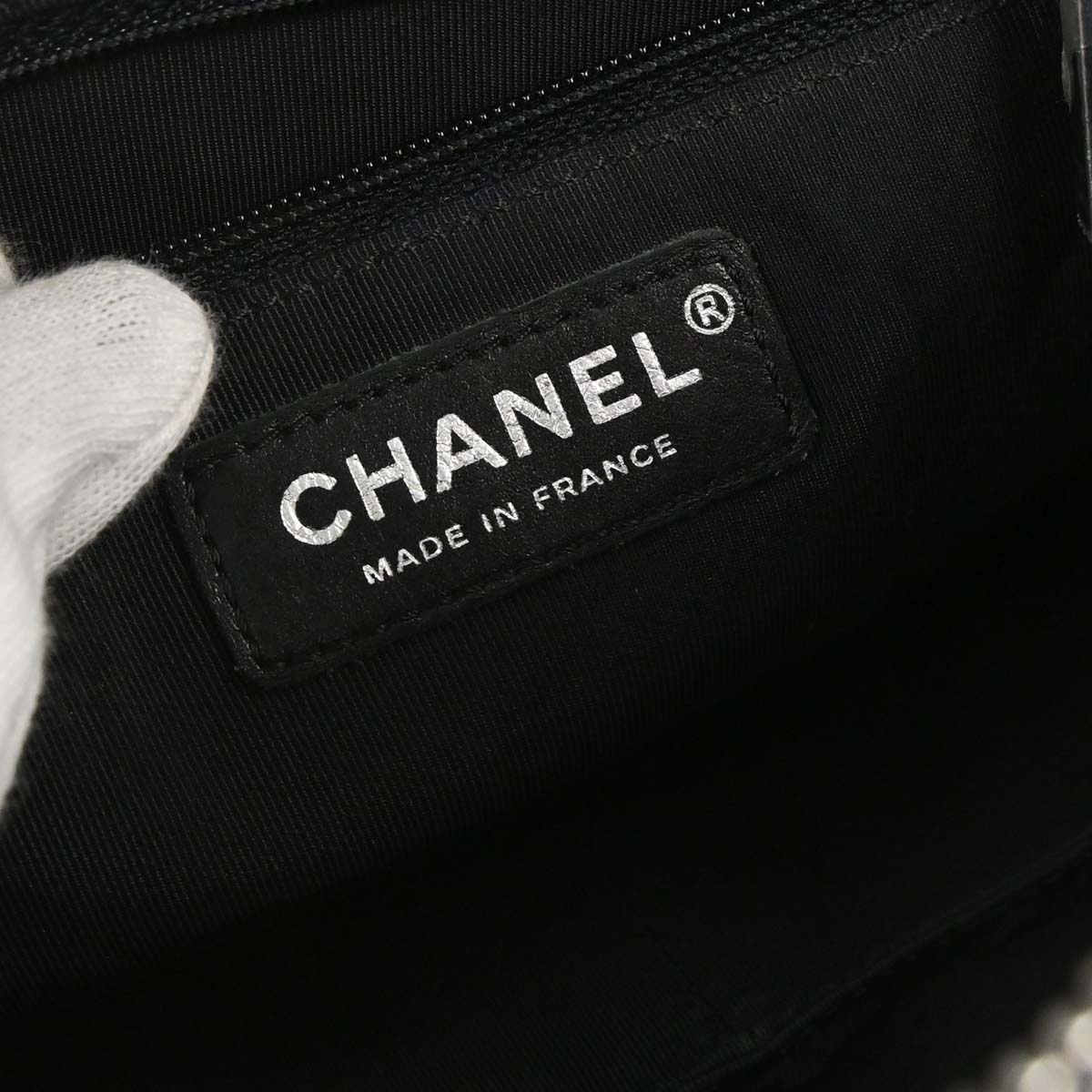 Chanel 2016-2017 Black Calfskin Casual Rock Shoulder Bag