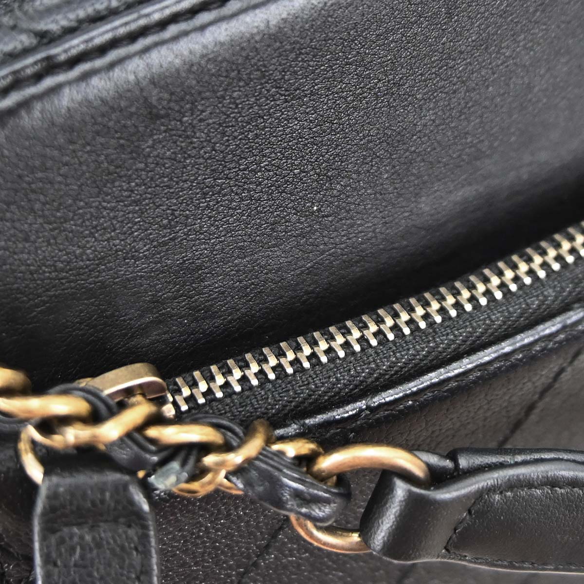 Chanel Black Calfskin Goatskin Coco Curve Vanity Bag 2way Shoulder Handbag