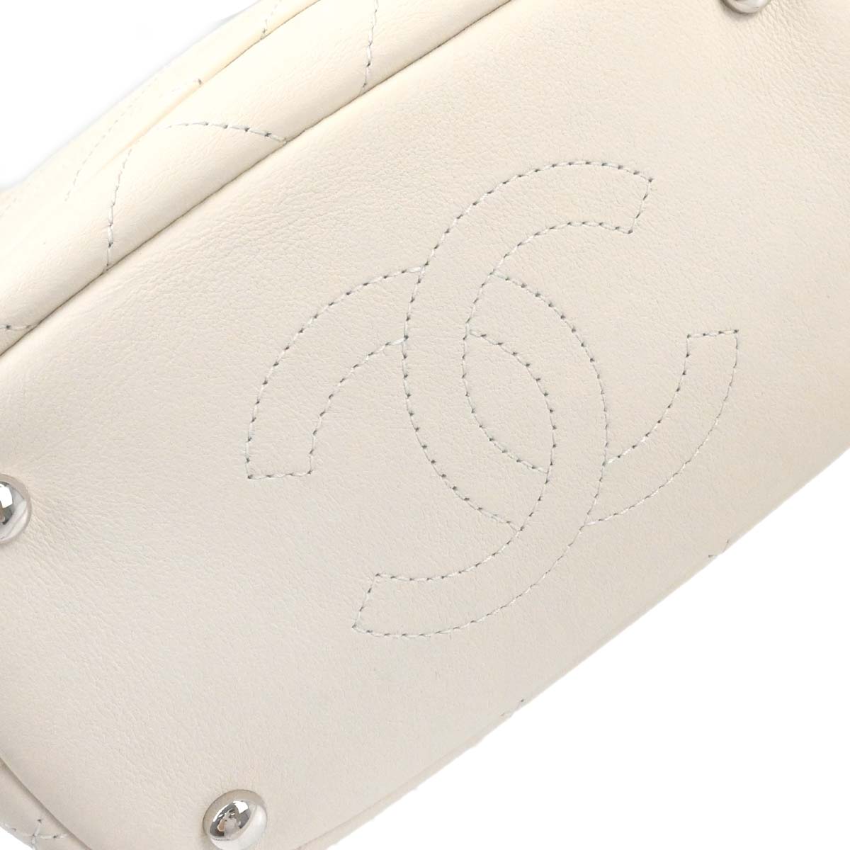 Chanel 2019 White Calfskin 2way Shoulder Bucket Handbag