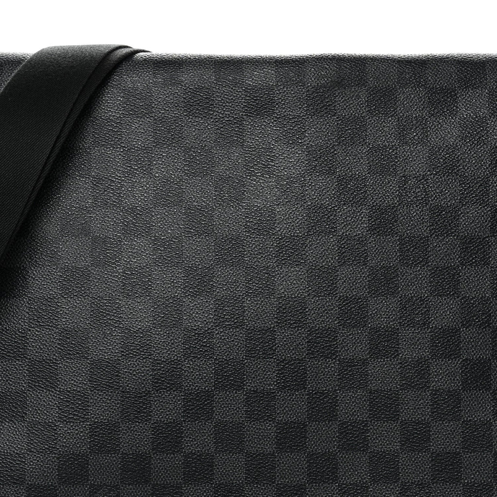 Louis Vuitton Damier Graphite Daniel MM