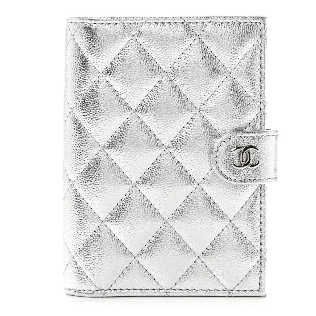 Metallic Caviar Quilted Passport Holder Silver