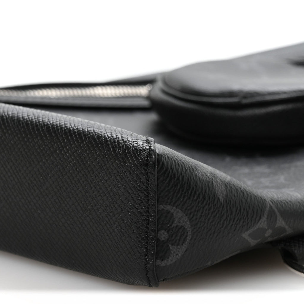 Louis Vuitton Taigarama Duo Slingbag Black