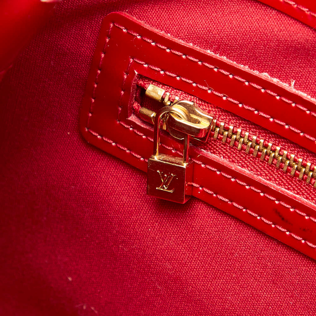Louis Vuitton Wilshire PM Red Monogram Vernis