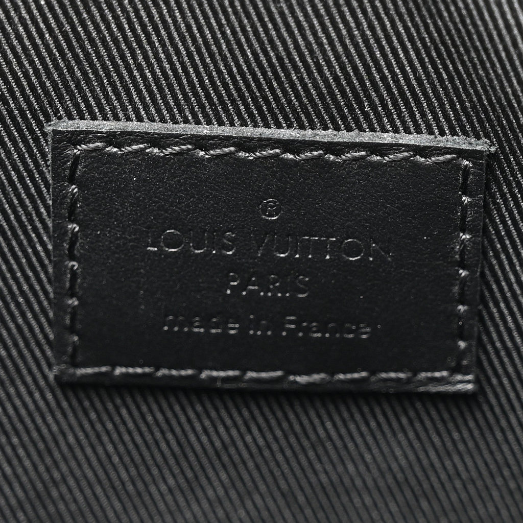 Louis Vuitton Grained Calfskin Aerogram Takeoff Pouch Black