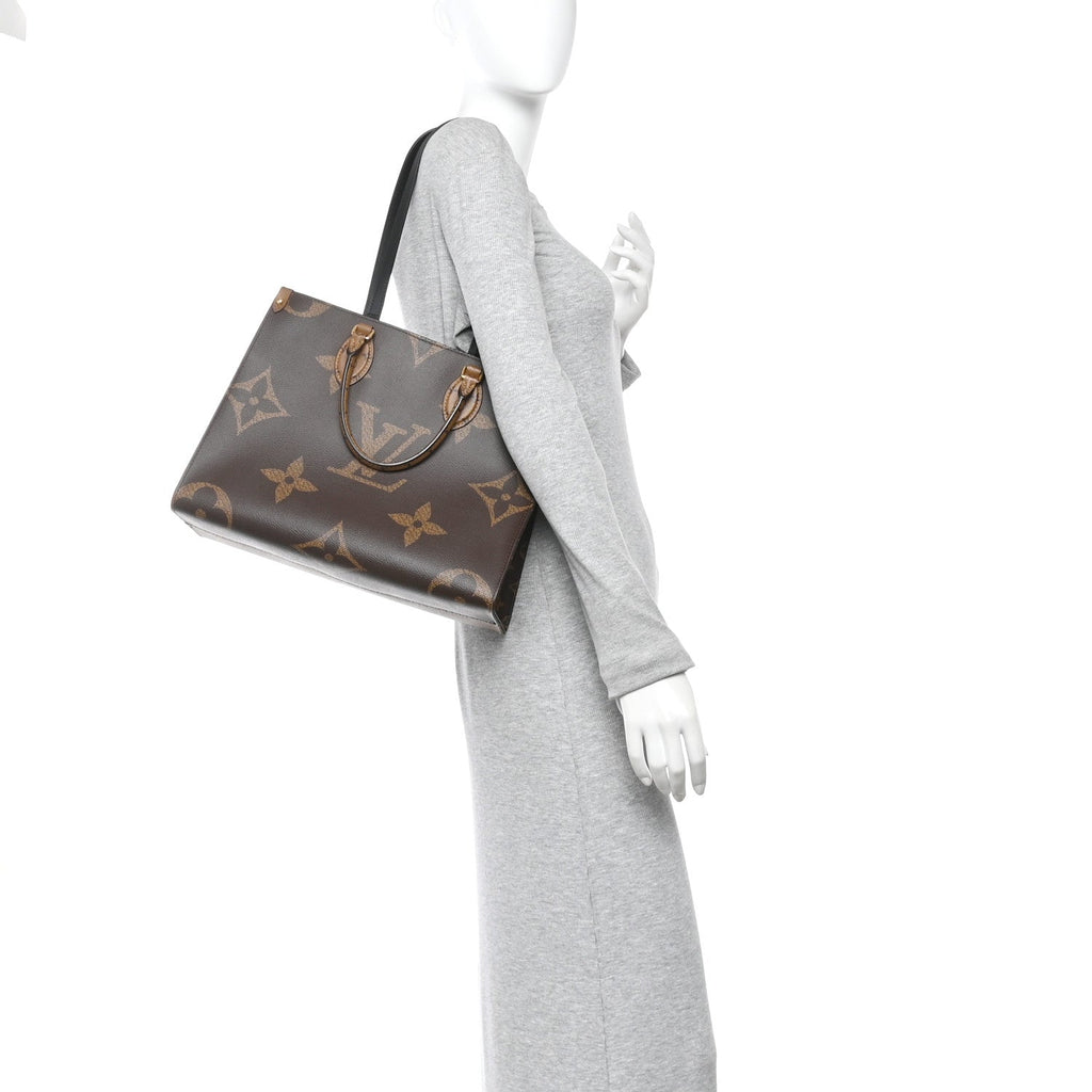 Louis Vuitton Reverse Monogram Giant Onthego MM