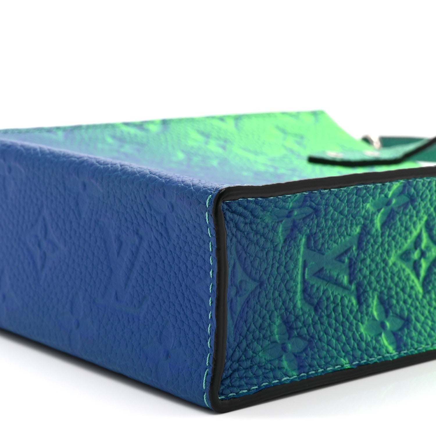 Louis Vuitton Taurillon Illusion Sac Plat XS Bleu Vert