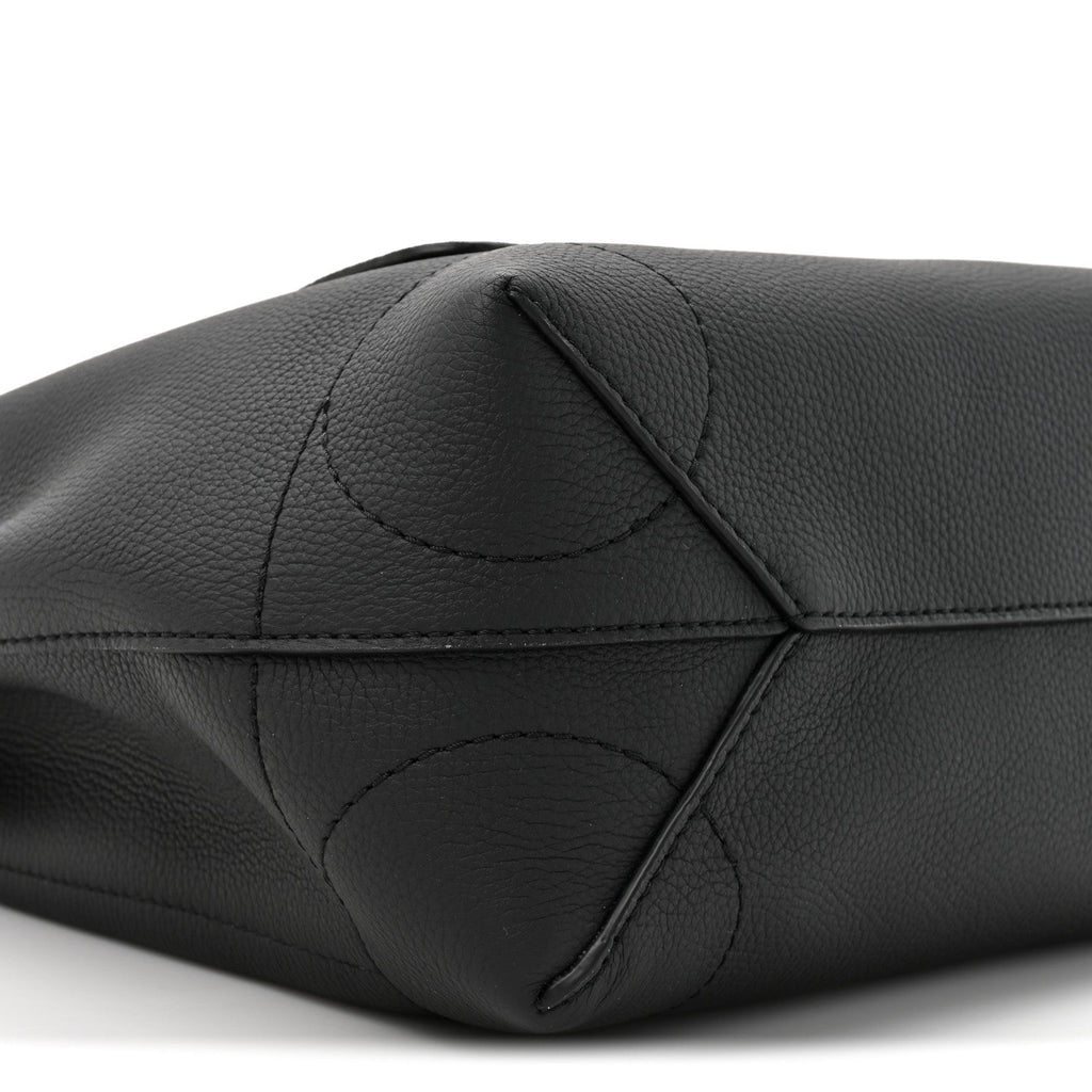 Louis Vuitton LV Touch Calfskin Steamer 30 H38 Black
