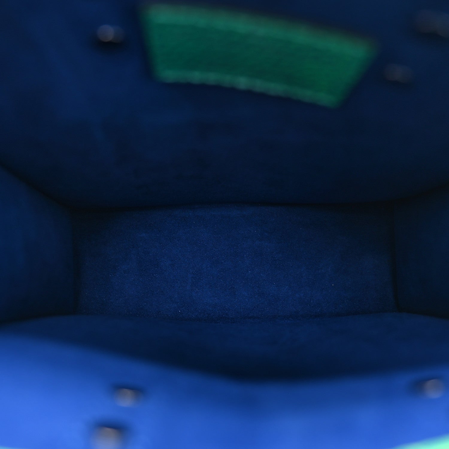 Louis Vuitton Taurillon Illusion Sac Plat XS Bleu Vert