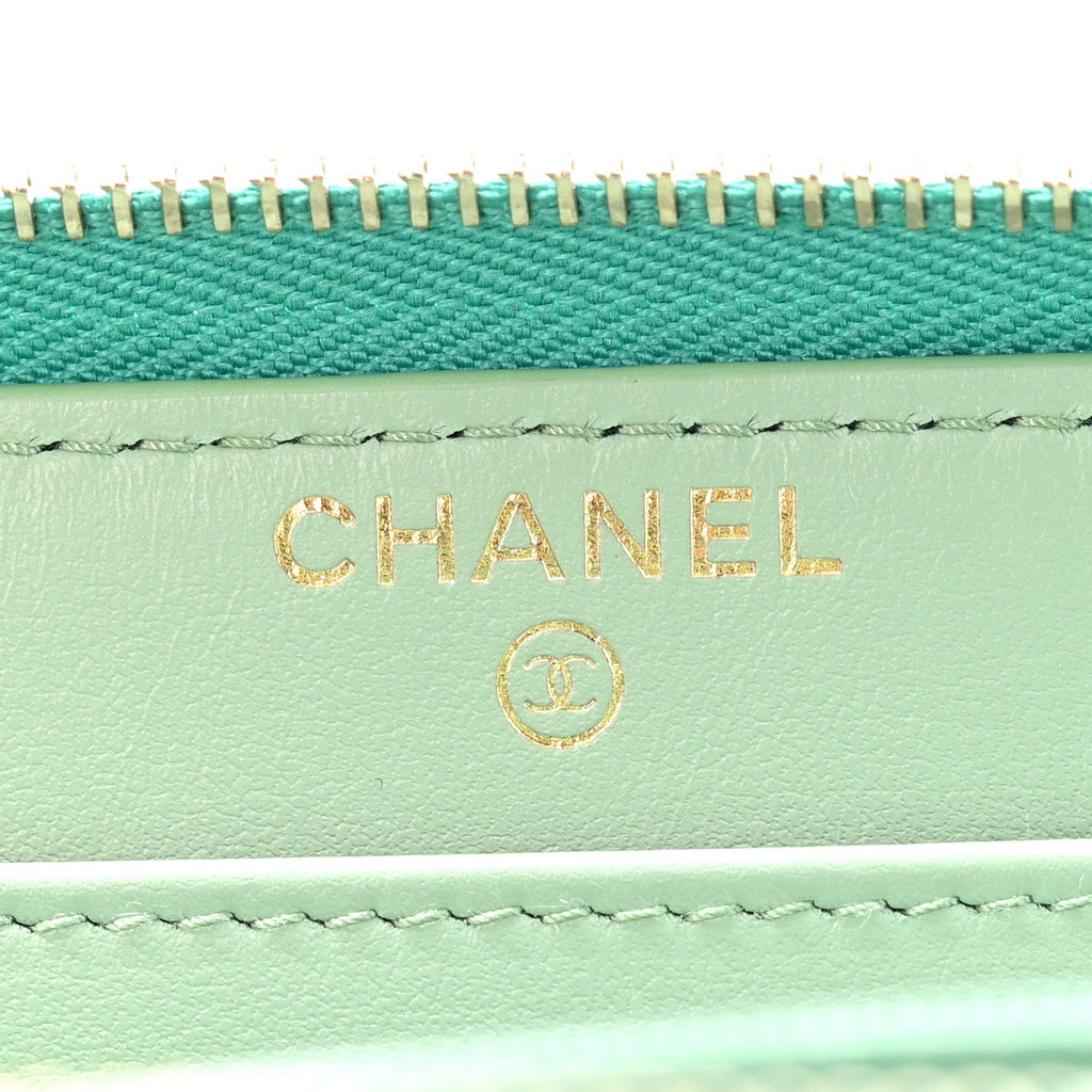 Caviar Quilted Perforated CC Long Zipped Wallet Green