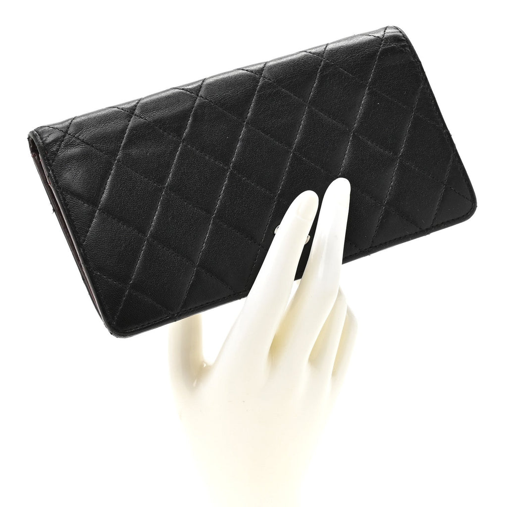 Lambskin Quilted Yen Wallet Black