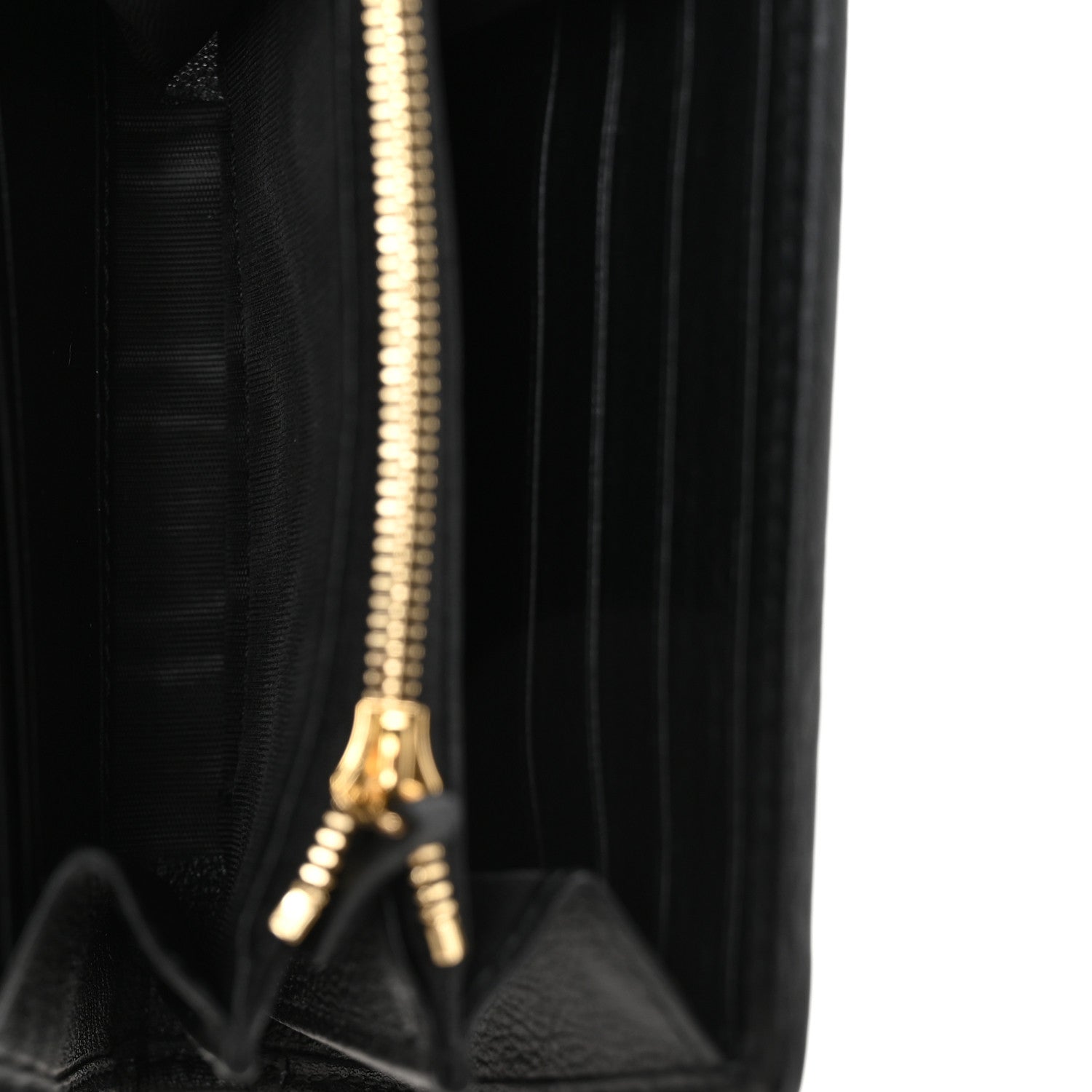 Gucci Roxy Calfskin Medium Blondie Chain Wallet Black