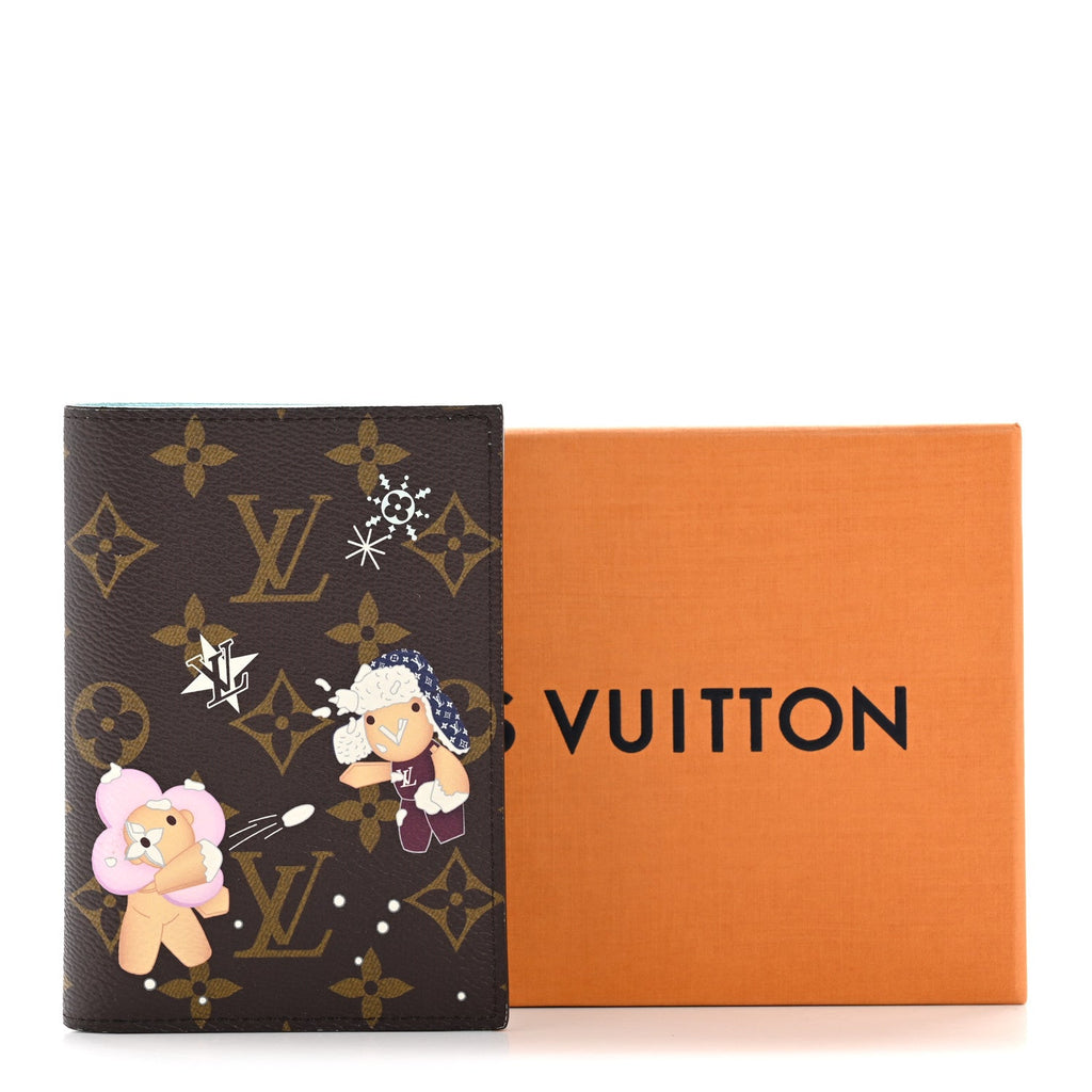 Louis Vuitton Monogram 2025 Christmas Animation Passport Cover Azur Frost