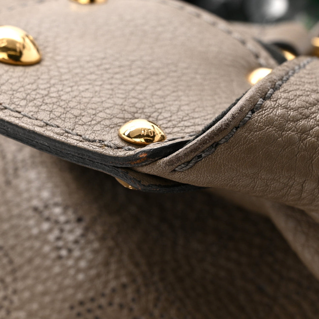 Louis Vuitton Mahina L Taupe