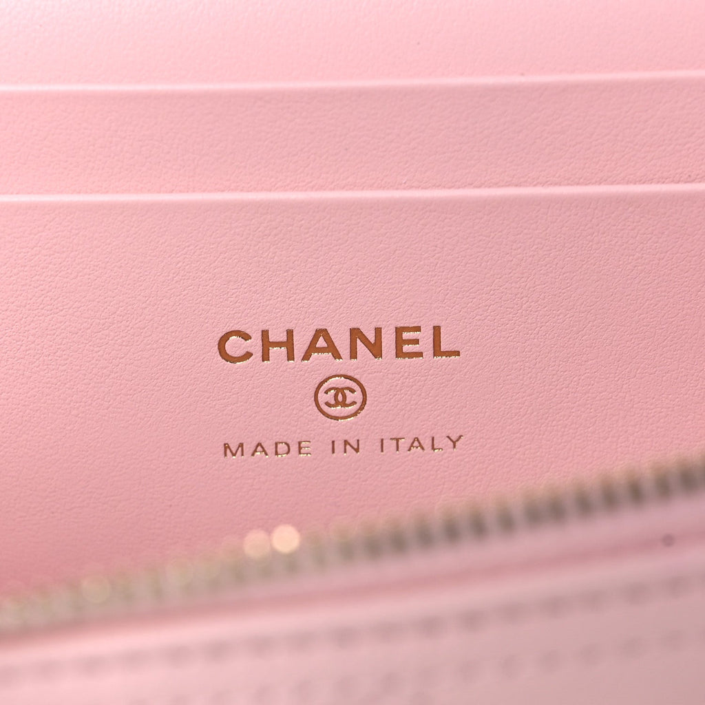 Caviar Quilted Top Handle Slim Vanity With Chain Light Pink