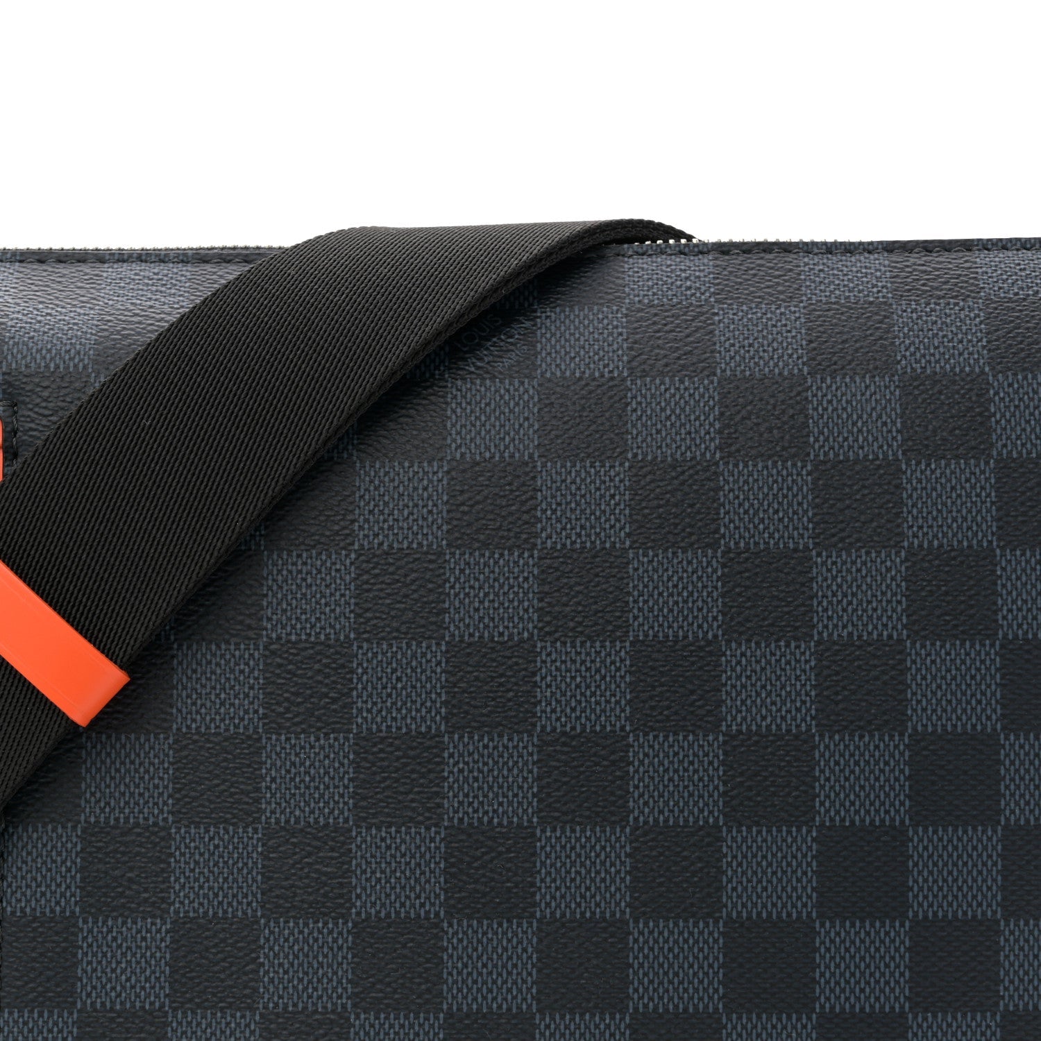 Louis Vuitton Damier Cobalt Race Discovery Messenger