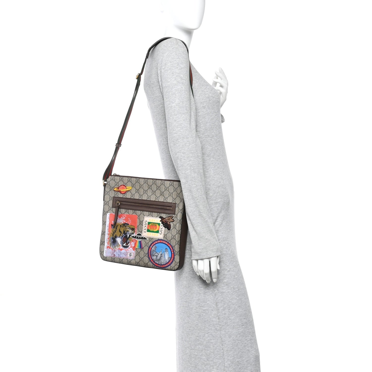 Gucci Soft GG Supreme Monogram Courrier Web Medium Flat Messenger Bag Beige New Acero Multicolor